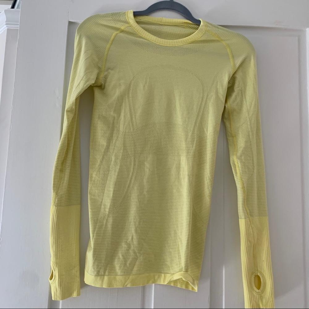 Lululemon Swiftly Tech Long Sleeve size 2